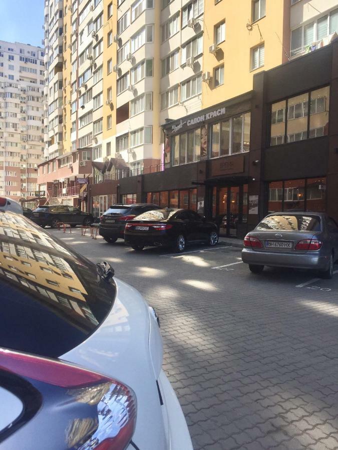 Квартира В Жилом Комплексе Левитана,Массив Радужный Odessa Eksteriør bilde